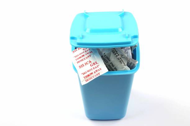 Can silica gel prevent mold / rust / tarnish / condensation?